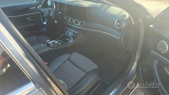 Mercedes-Benz E-Class 2018 photo 4