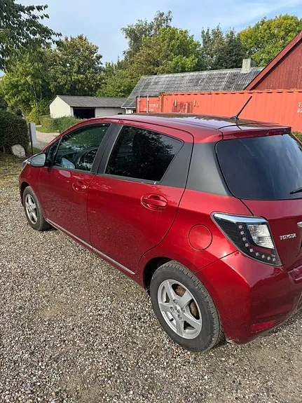 Toyota Yaris 2014 photo 5