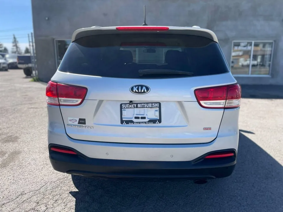 Kia Sorento 2016 photo 5