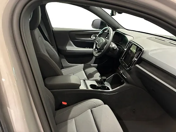Volvo Ex40 2025 photo 5