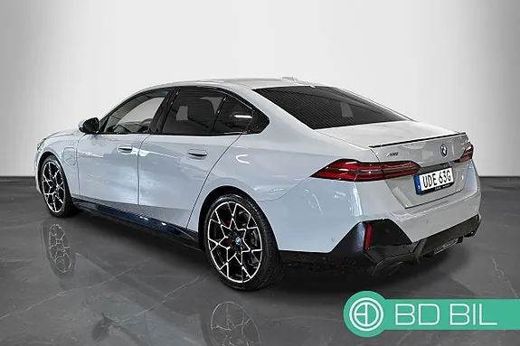 BMW 550E 2025 photo 2