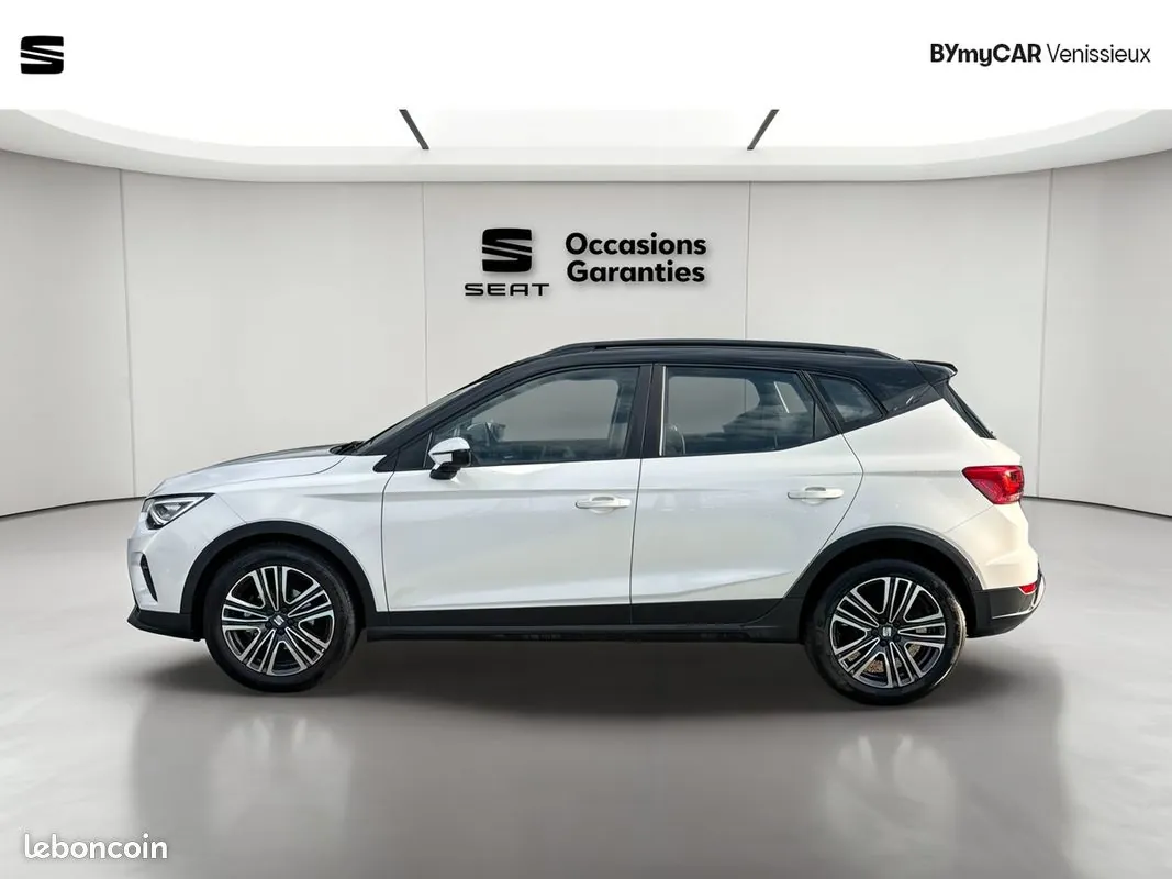 Seat Arona 2024 photo 2