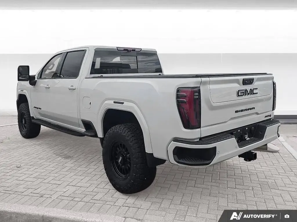 GMC Sierra 2500Hd 2026 photo 2