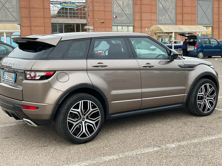 Land Rover Range Rover Evoque 2015 photo 2