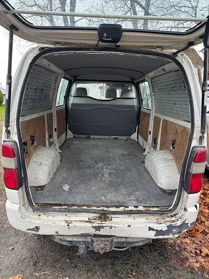 Toyota Hiace 2010 photo 4