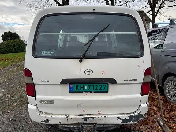 Toyota Hiace 2010 photo 3