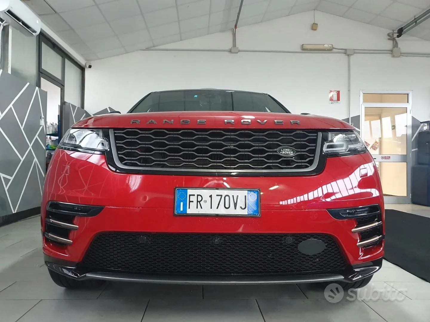 Land Rover Range Rover Velar 2018 photo 2