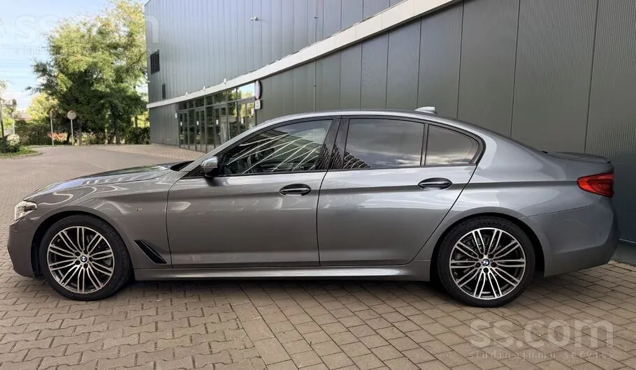 BMW G30 2017 photo 5