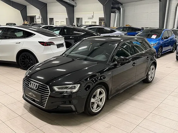 Audi A3 2017 photo 2