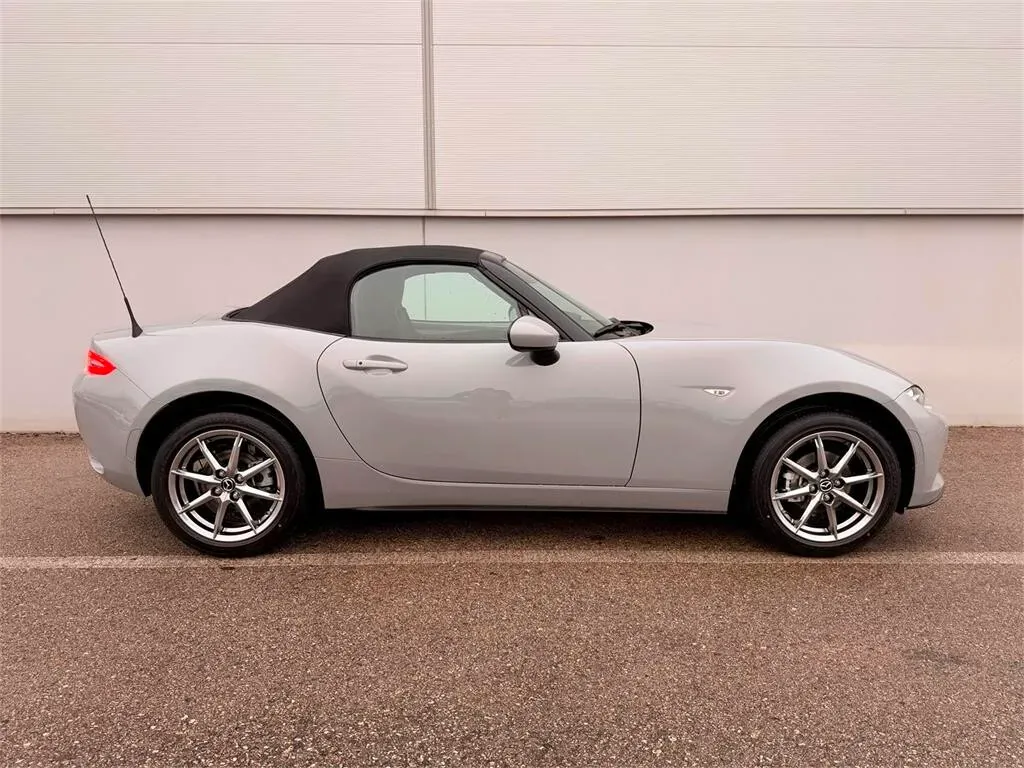 Mazda Mx-5 photo 3