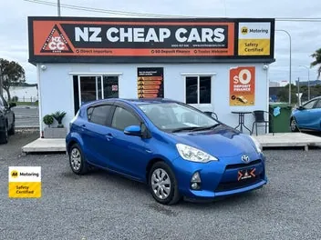 Toyota Aqua 2014 photo 2