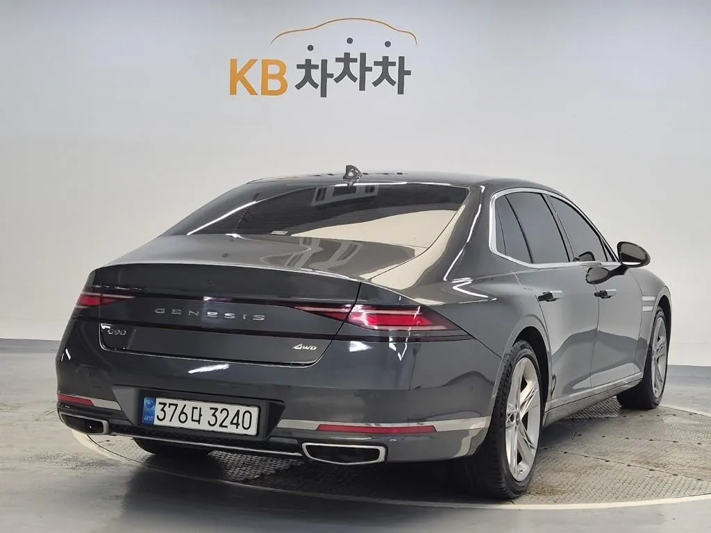 Genesis G90 2022 photo 3