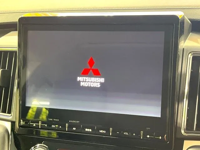 Mitsubishi Delica D:5 2024 photo 3