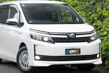 Toyota Voxy 2017 photo 3