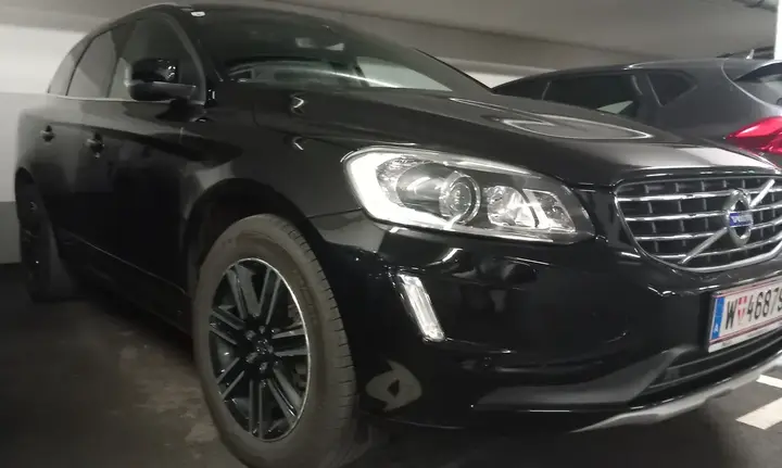 Volvo Xc60 2017 photo 2
