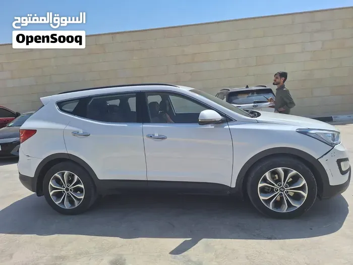 Hyundai Santa Fe 2015 photo 2