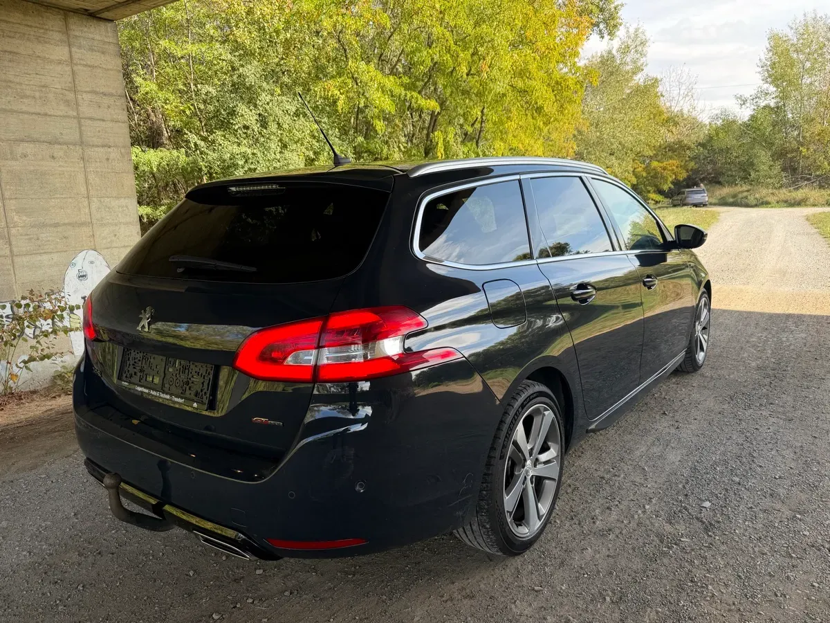 Peugeot 308 2019 photo 3