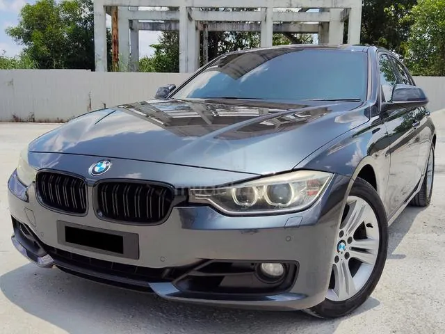 BMW 320I