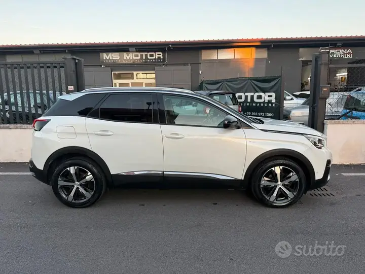 Peugeot 3008 2019 photo 3