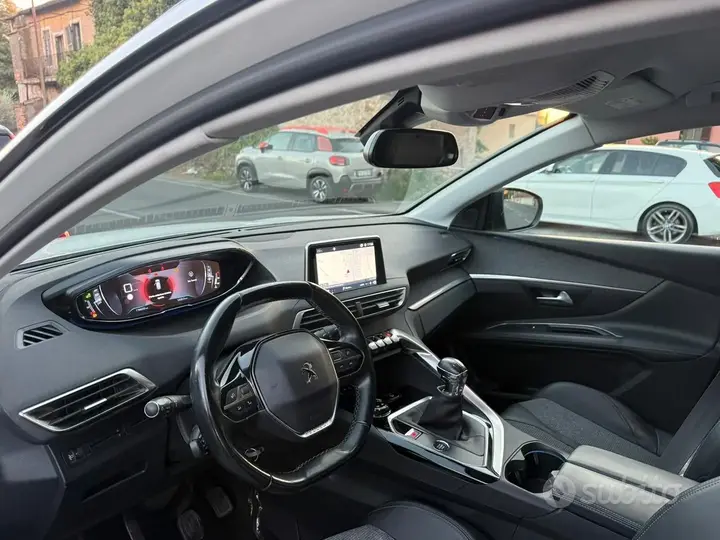 Peugeot 3008 2019 photo 4
