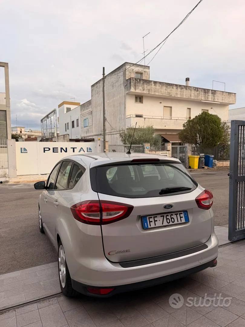 Ford C-Max 2016 photo 4