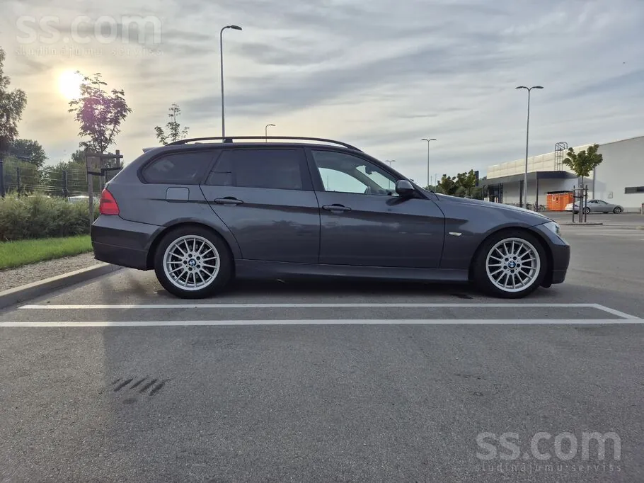 BMW 320D 2007 photo 2
