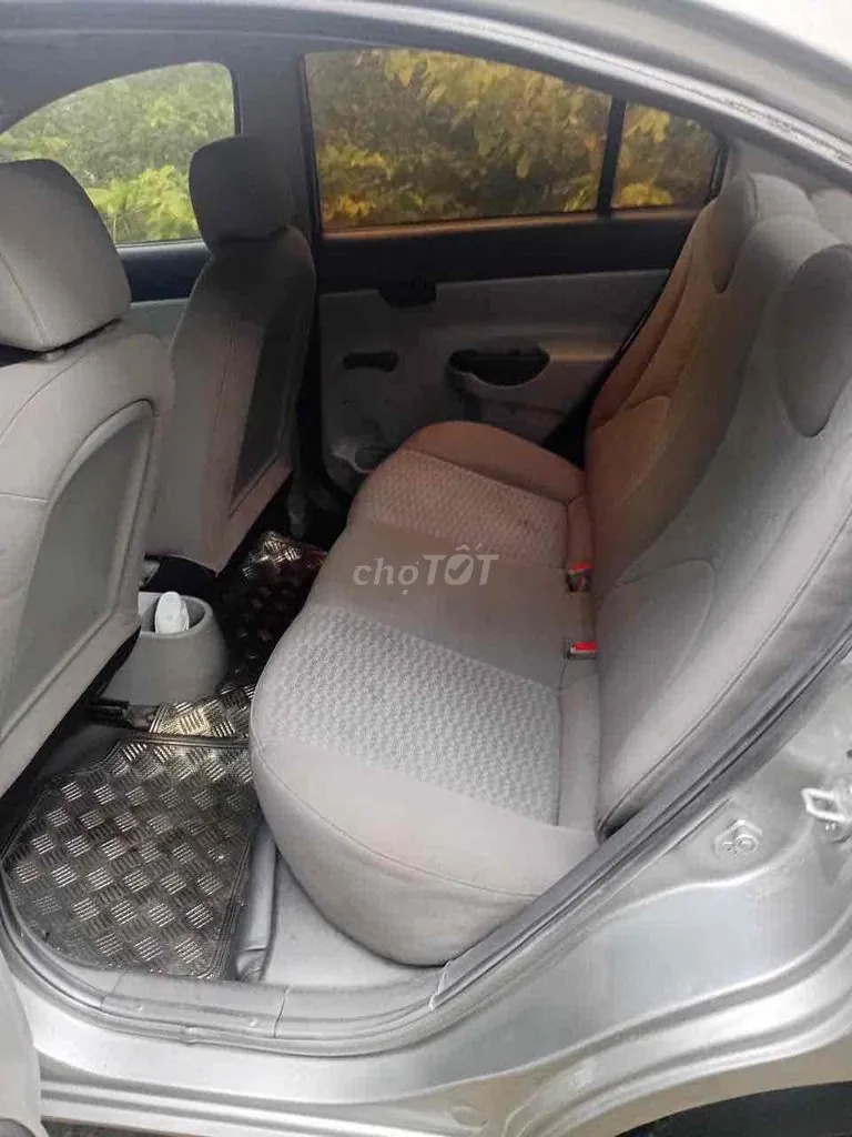 Hyundai Accent 2009 photo 5