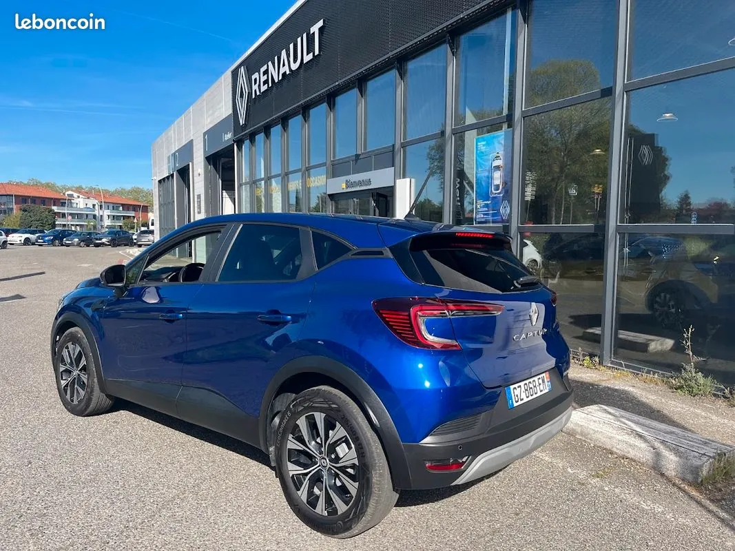 Renault Captur 2024 photo 2