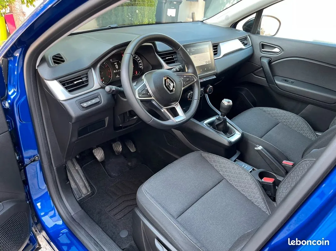 Renault Captur 2024 photo 4