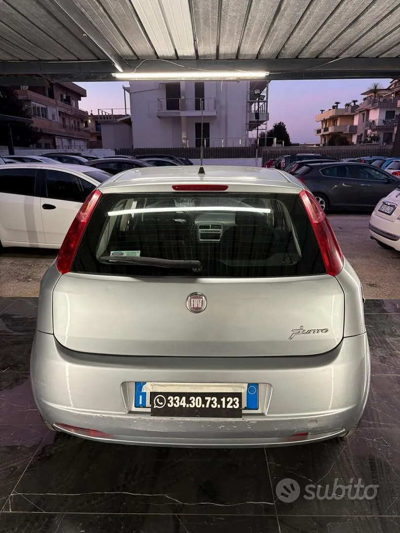 Fiat Grande Punto 2009 photo 5
