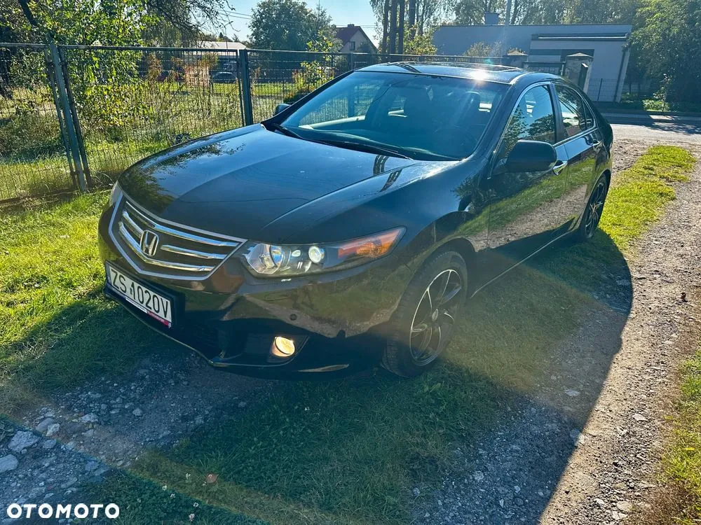 Honda Accord 2010 photo 2