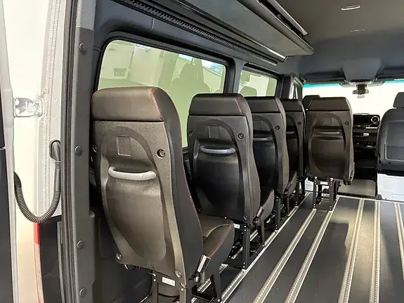 Mercedes-Benz Sprinter 317 2026 photo 3