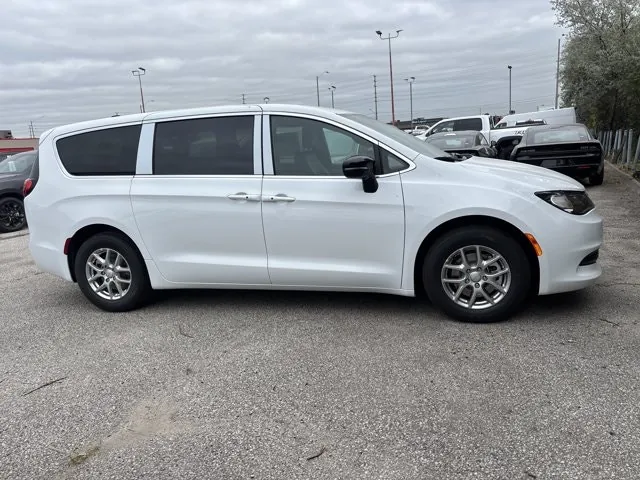 Chrysler Grand Caravan 2027 photo 4