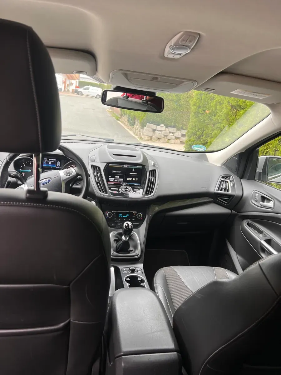 Ford Kuga 2016 photo 3