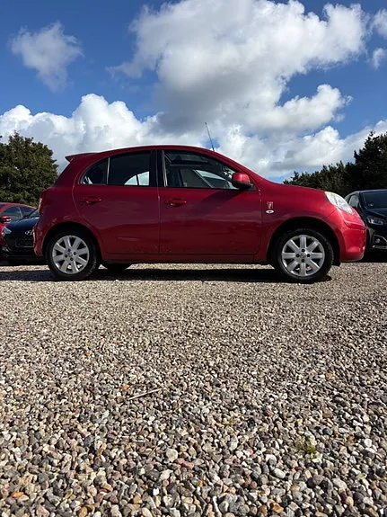 Nissan Micra 2013 photo 4