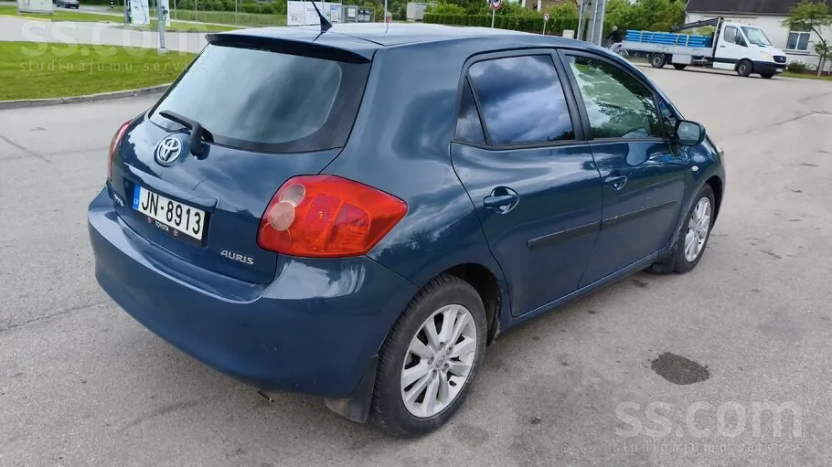 Toyota Auris 2008 photo 4