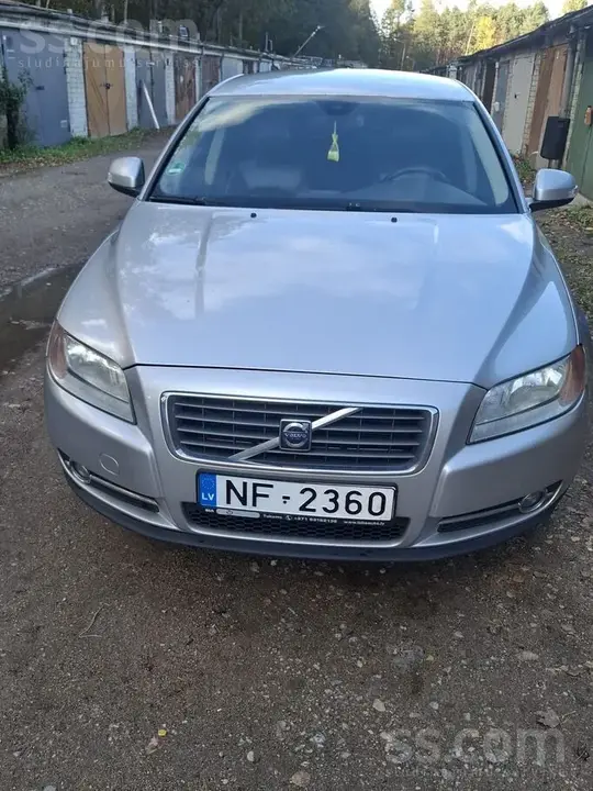 Volvo S80