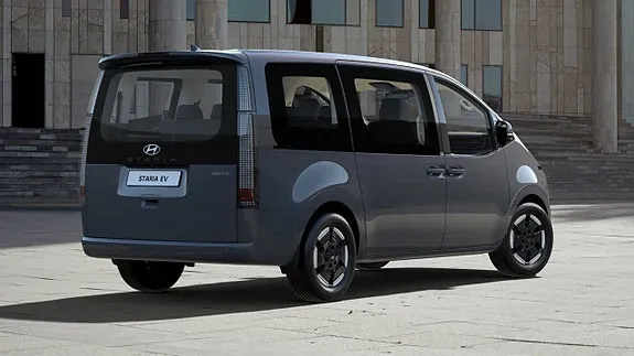 Hyundai Staria 2027 photo 2