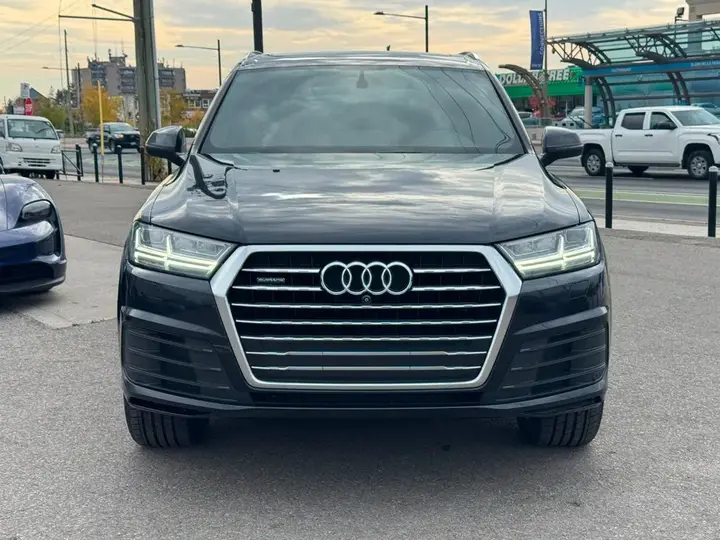 Audi Q7 2017 photo 2