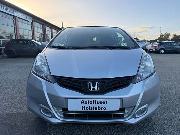 Honda Jazz 2013 photo 2