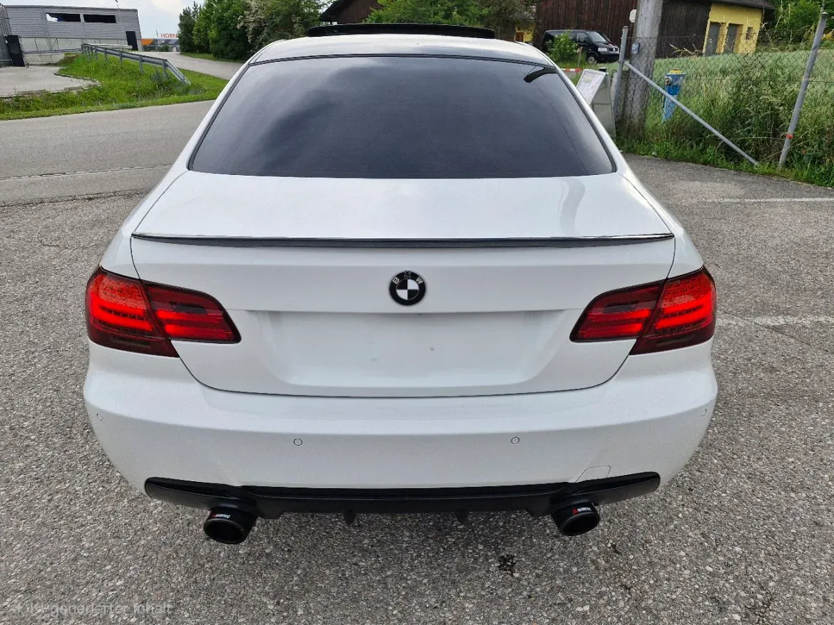 BMW 3 Series 2008 photo 2