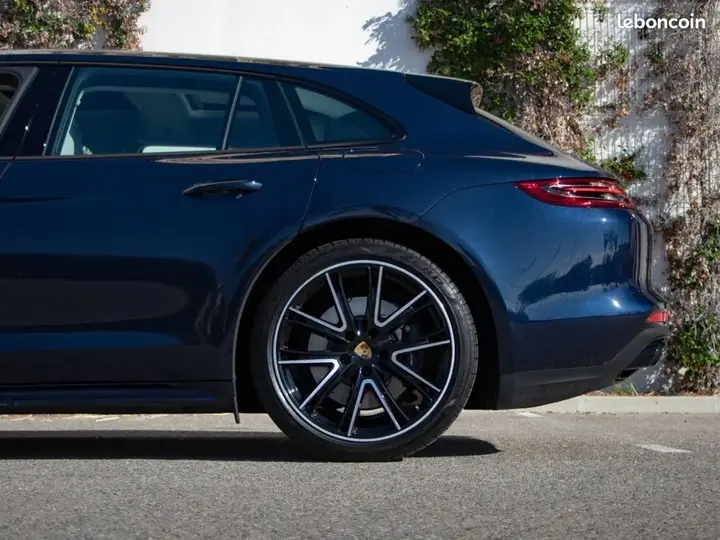 Porsche Panamera 2019 photo 5