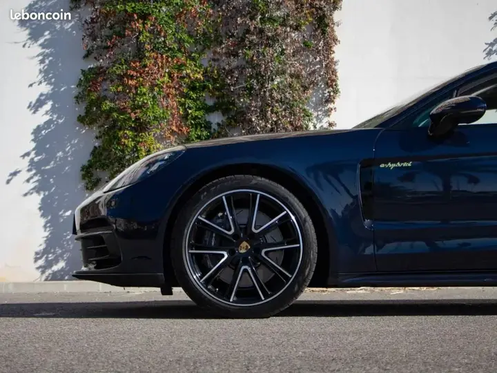Porsche Panamera 2019 photo 4