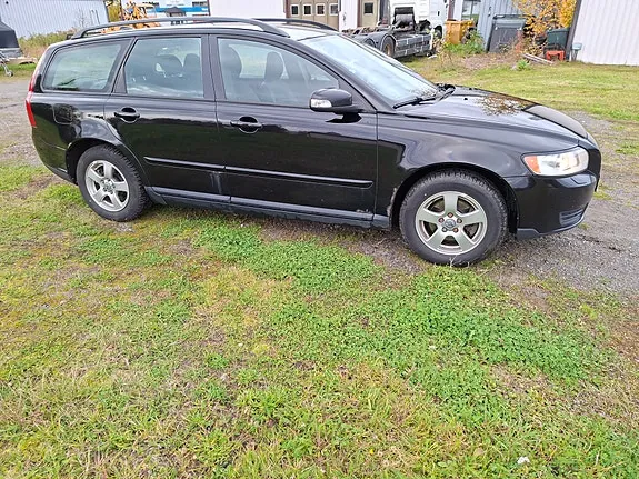Volvo V50 2008 photo 2