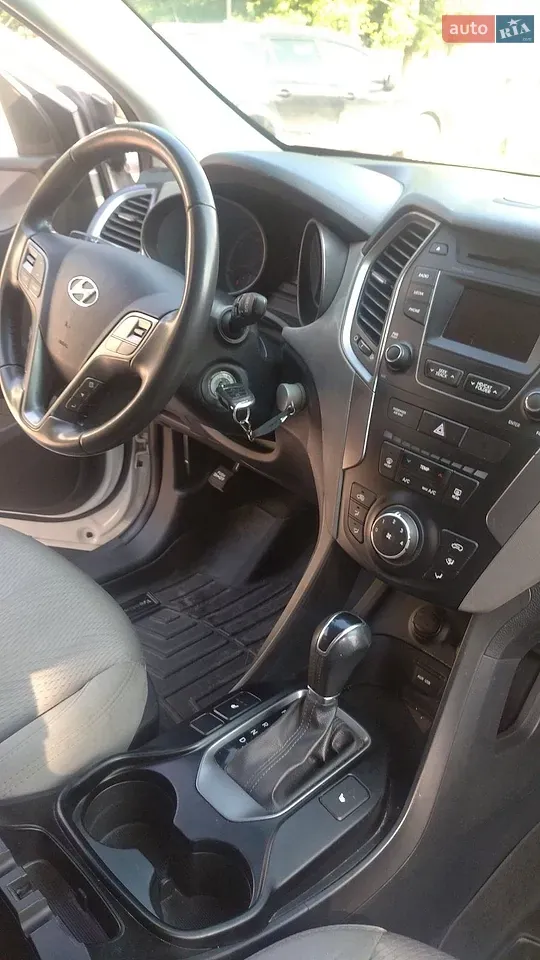 Hyundai Santa Fe 2014 photo 4