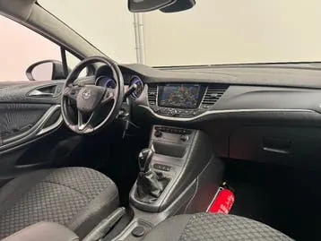 Opel Astra 2018 photo 3