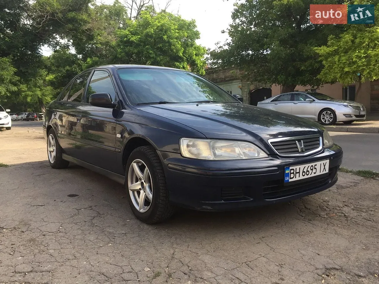 Honda Accord 1999 photo 2