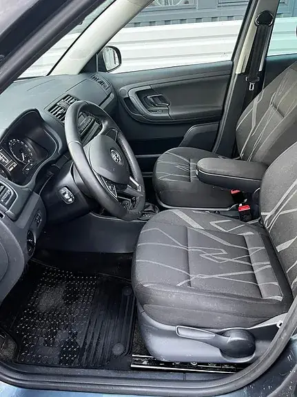 Skoda Fabia 2014 photo 4
