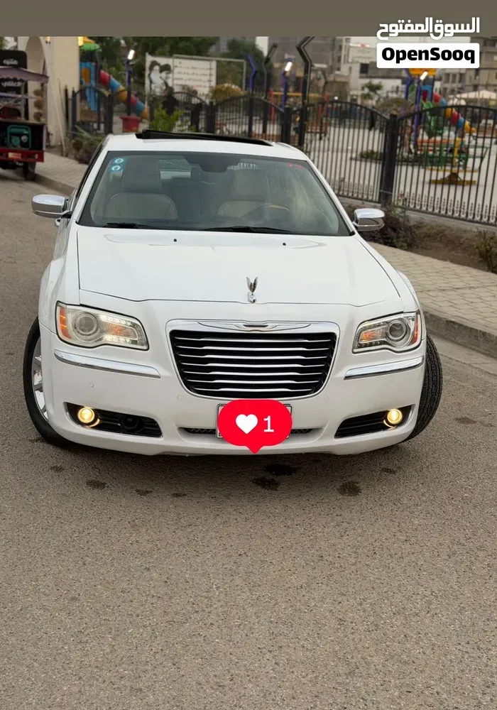 Chrysler 300 2013 photo 4