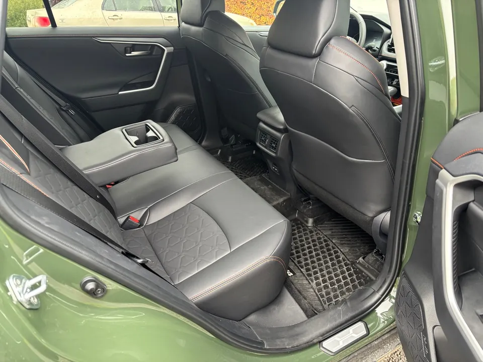 Toyota Rav4 2025 photo 4